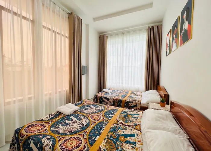 An Khách sạn hẻo lánh