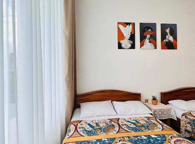 An Khách sạn hẻo lánh 3*