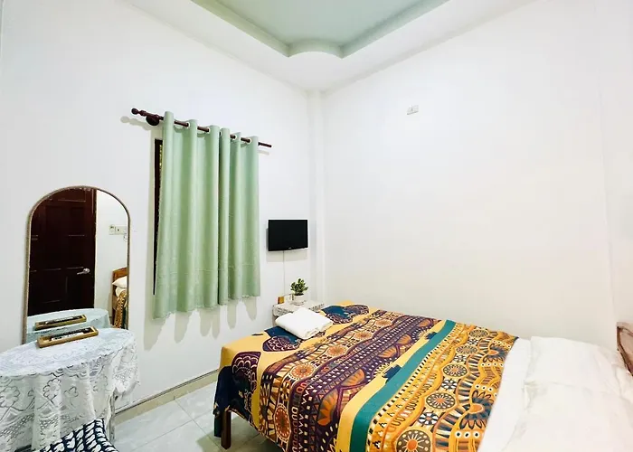 Khách sạn hẻo lánh An 3*