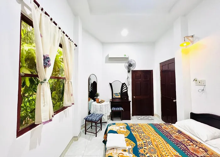 Khách sạn hẻo lánh An 3*
